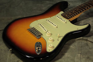 Used Fender American Vintage Series 59 Stratocaster Rosewood Fingerboard / 3-Col