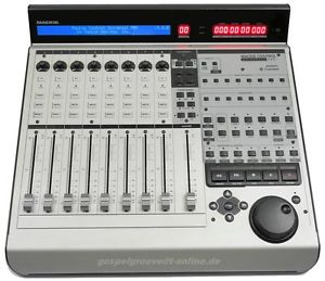 Mackie Control Universal PRO DAW Hardware-Controller TopZustand + GEWÄHR