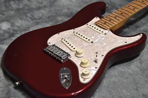Used Fender USA / American Standard Stratocaster Candy Apple Red from JAPAN EMS