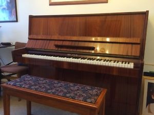 Pianoforte verticale Belarus