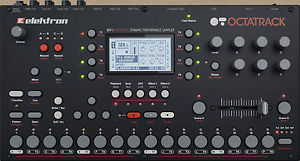 elektron octatrack + 64 GB card and card reader + custom flight case/ carry on