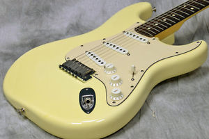 Used Fender USA Fender USA / American Standard Stratocaster Olympic White