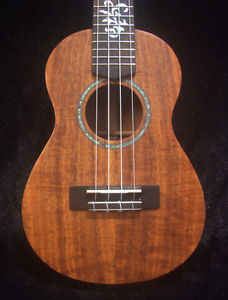 Bruce Wei Solid Hawaiian Koa Concert Ukulele, Mop Inlay, Soft-bag UG15-416