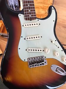 Fender Custom Shop Stratocaster 63 Sunburst Relic