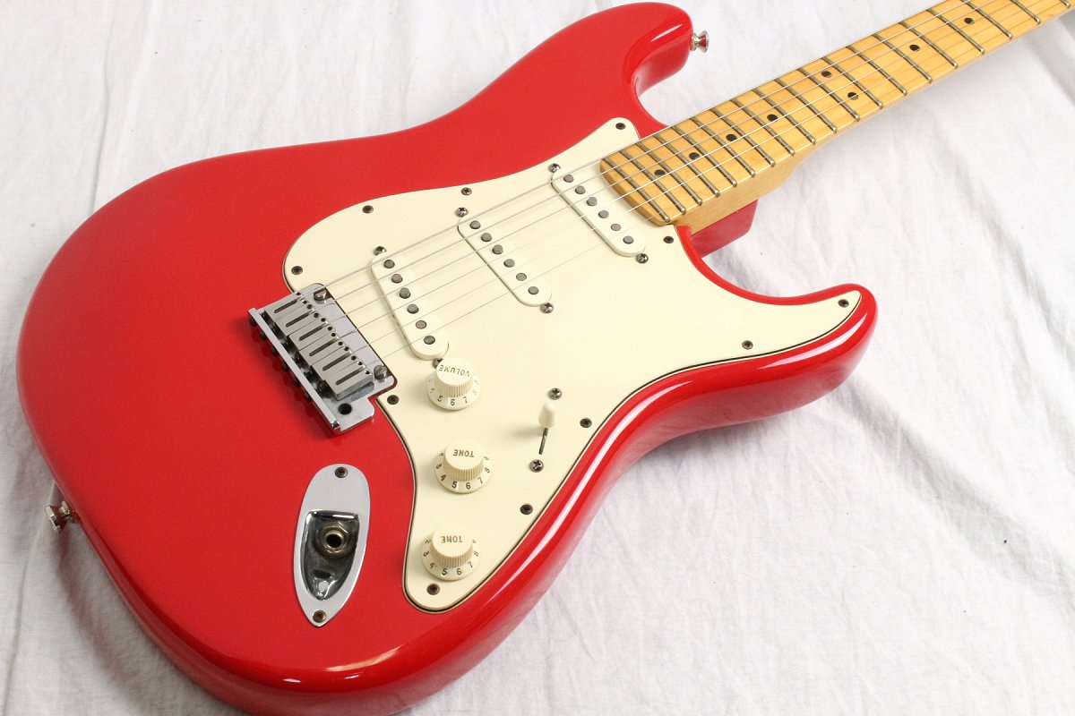 Used Fender USA / American Stratocaster Hot Rod Red / Maple from JAPAN EMS
