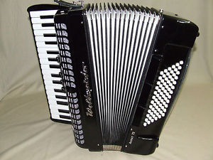 Weltmeister Akkordeon Achat 72 Stylish Look mit Koffer NEU