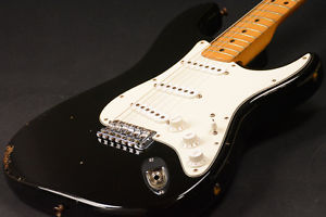 Used Fender USA / 1980 Stratocaster Black / Maple from JAPAN EMS