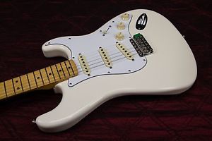 Fender Jimi Hendrix Stratocaster Olympic White Maple Fingerboard 030710