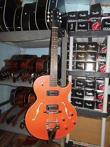 The Loar LH-306T-COR Thinbody Archtop Cutaway with Bigsby B70