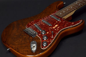 Used Fender Custom Shop / 2014 Artisan Series Walnut Top Artisan Stratocaster