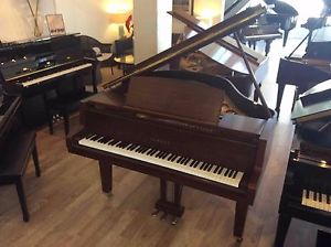 Yamaha GH1 Baby Grand Piano 5'4'' Satin Walnut