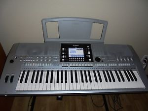 Yamaha PSRS910 Keyboard