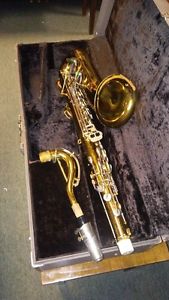 QUALITY! VINTAGE BUESCHER U.S.A. ARISTOCRAT TENOR SAXOPHONE + BUESCHER CASE