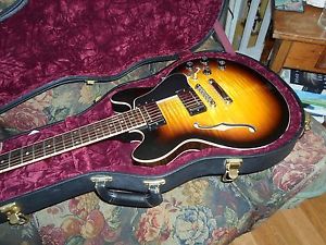 Gibson U.S. Custom Shop   ES-339  Guitar with figured top & back & side