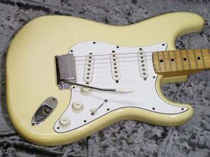 Fender: Electric Guitar Stratocaster '76 'Olympic White' USED