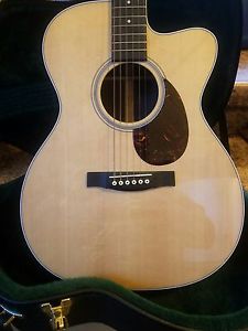 Martin Acoustic OMCPA4 Acoustic/Electric Guitar
