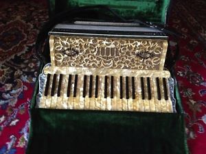 1930s Hohner 120 Bass Accordion