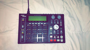 Akai MPC 1000 with JJosxl, pad sensitivity upgrade and extras!!
