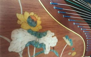 New dunhuang first factory guzheng 敦煌一厂古筝 694L - Free delivery!