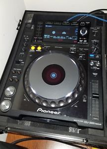 Pioneer CDJ2000NEXUS
