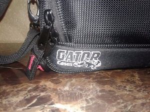 Behringer X AIR XR18 18 Channel Digital Mixer MIDAS Preamps wifi Gator soft case