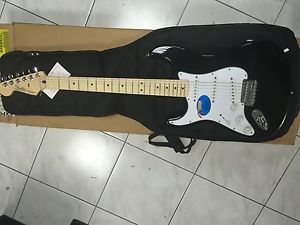 Fender Standard Stratocaster Left Handed - Maple - Electric Guitar Black NEW