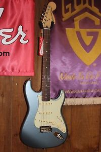 Fender Deluxe Stratocaster Electric Guitar