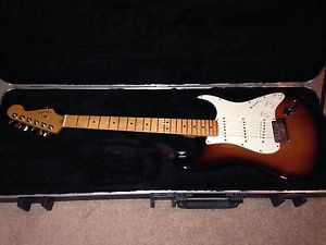 2012 Fender American Deluxe Stratocaster Electric Guitar w/ Case