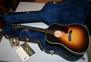 2013 GIBSON J45 Standard Acoustic/Electric Guitar Strong Projection, Sweet Tone!