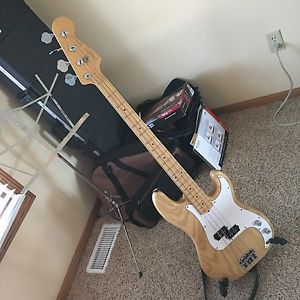 Fender American Standard Precision Electric Bass Guitar Natural  Hardshell Case