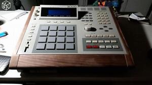 MPC 3000 FULL OPTIONS / LIKE NEW / Any decent offer will be accepted