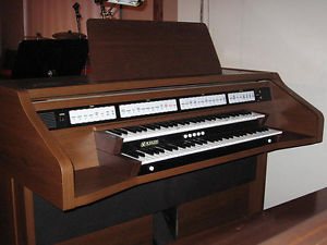 Rodgers C-441 2-Manual Digital Organ with MIDI and 2 external speakers