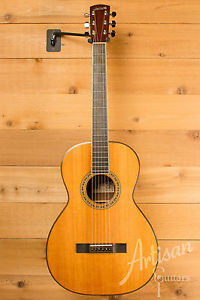 Larrivee 00-09 Guitar Canadian Sitka and Indian Rosewood Pre-Owned 1991