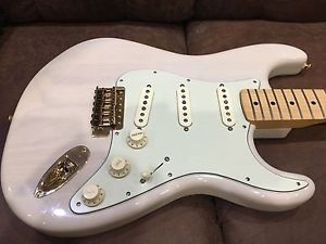 Fender Stratocaster Mary Kay Project