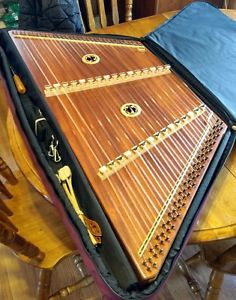Dusty Strings D35 hammered dulcimer