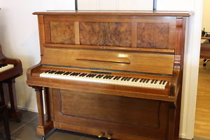 Mand Klavier, 3 J. Garantie, vom Klavierbaumeister