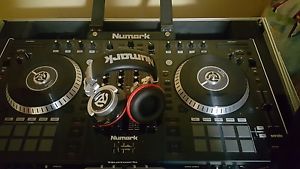 Numark NS7II 4-Ch Serato DJ Controller+ Free accessoriess
