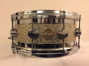Drum workshop 14" x  6 collectors series edge snare drum in broken glass