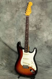 Fender Japan Stratocaster ST62-105 DMC 3Tone Electric Guitar Free shipping
