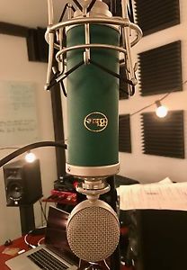 BLUE Kiwi Microphone - Mic Near Mint Condition w/ TWO Shock Mounts