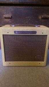 Fender EC VibroChamp 5 watt Guit