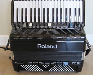 Roland FR-3X digital accordion