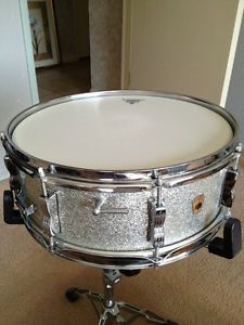 LUDWIG JAZZ FESTIVAL Snare/Caisse-Clair 1967 Chicago White Sparkle, excellent!