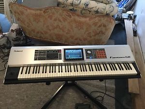 Roland Fantom-G8 Keyboard Synthesizer