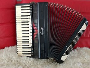 Professional Accordion Scandalli !!!