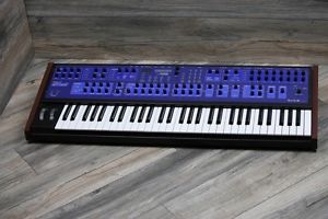 Dave Smith Instruments Poly Evol