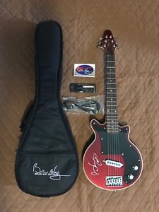 Chitarra Elettrica Mini May BMG firmata da Brian May da collezione Red Special