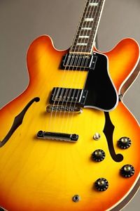 Gibson Custom Shop Memphis Larry Carlton Signature ES-335 Carlton Burst 2007