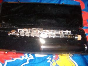 Yamaha piccolo ypc 62 new wood head, body springs, and case