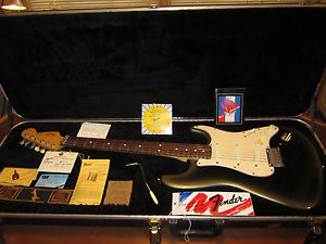 Fender Stratocaster vintage guitar MINT with case and all manuals 1989E